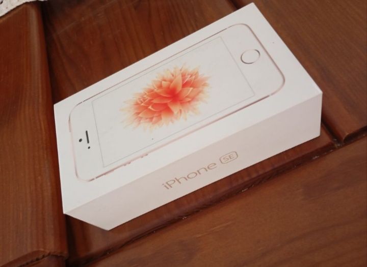 Vendo iPhone 4 S /iPhone SE rosa