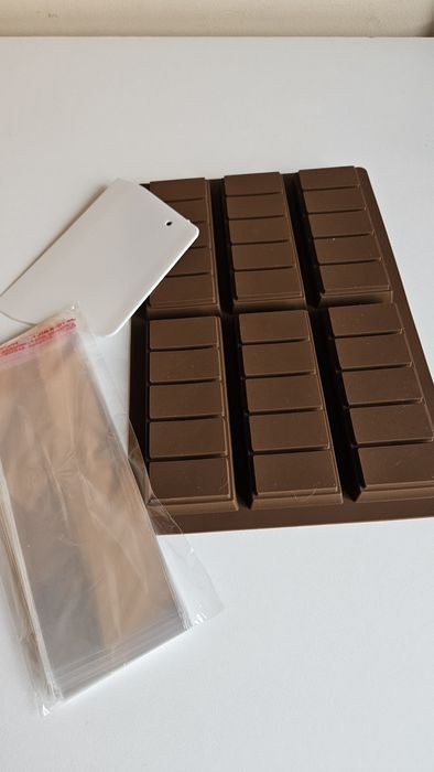 Силіконова форма для шоколаду зі шпателем