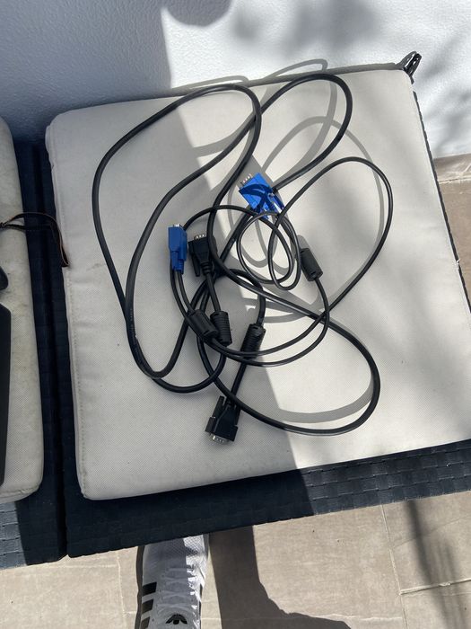 Par cabos hdmi p desocupar