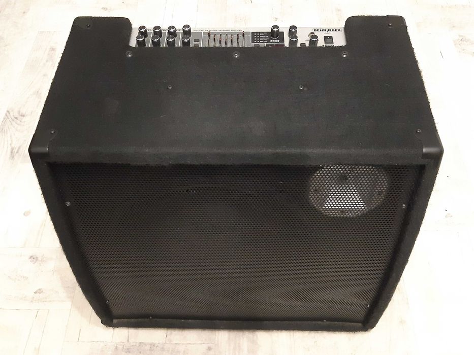 Wzmacniacz Behringer 15"-300W- 4w1 -Bass-Gitara-mikrofon- lub zamiana