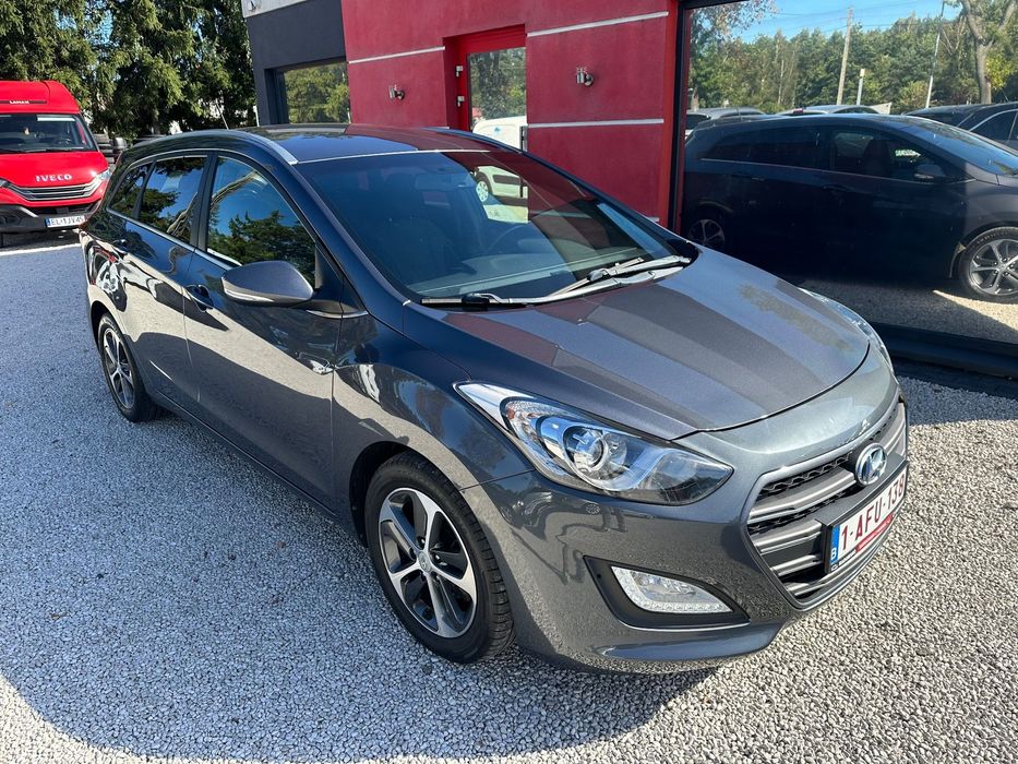 Hyundai I30 1.6**110KM**Navi**Kamera**Serwis**Bezwypadkowy**Opłacony**