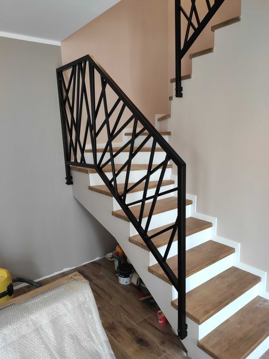 Balustrady wewnętrzne Zewnętrzne Drzwi loftowe