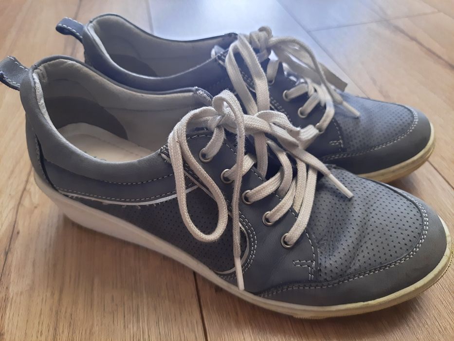 Sneakersy Lasocki 38 skórzane