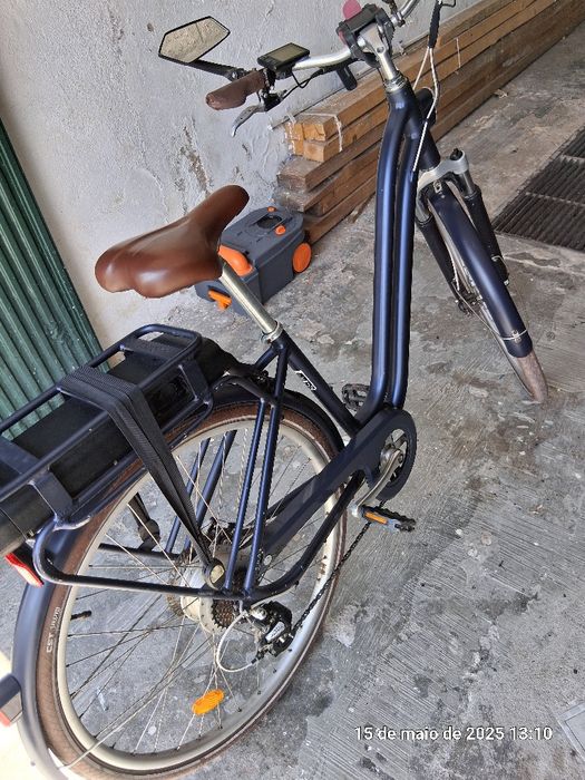 Bicicleta electrica de cidade quadro baixo