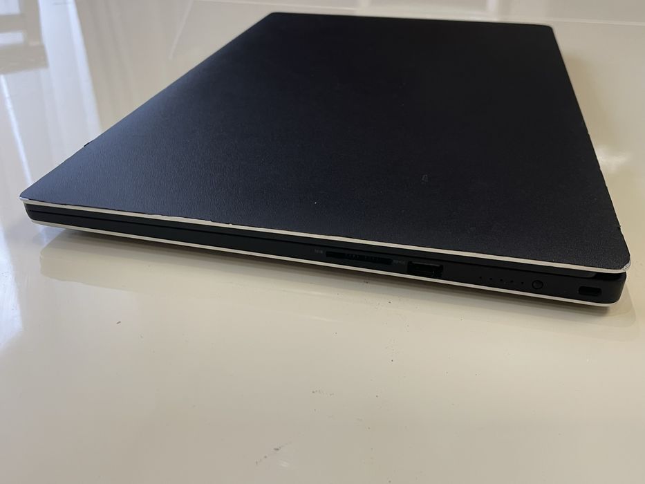 Dell Inspiron 15 9560 i7-7700HQ 16GB RAM GTX 1050 4GB SSD 1TB