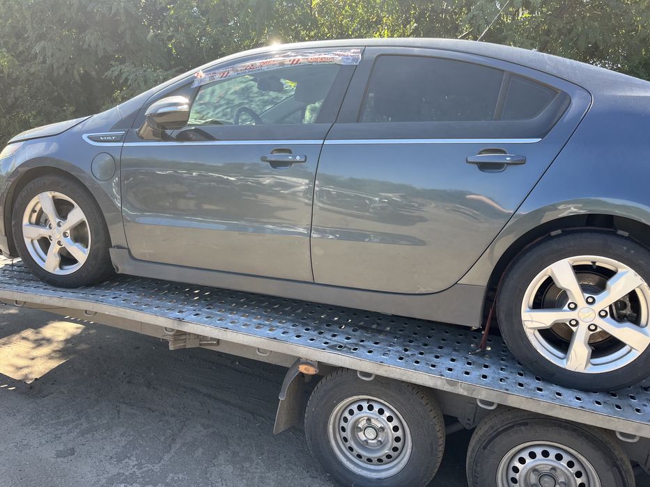 Chevrolet volt 1 двері ліві праві графит шевролет вольт 1 двери левые