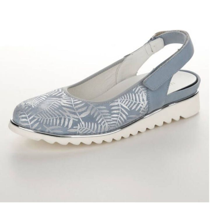 Шкіряні босоніжки на широку ніжку Waldläufer, розмір 42