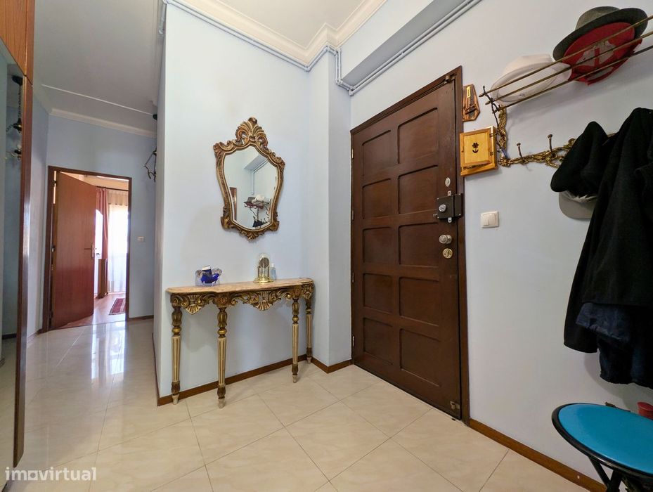 Apartamento T3 com varanda e garagem em Darque