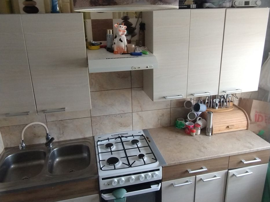Zestaw mebli kuchennych 230cm.200zł całość!