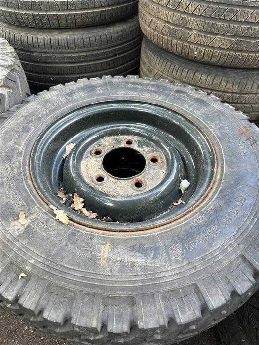 Land Rover jantes ferro e Pneus 235x85x16 - 25% Desconto