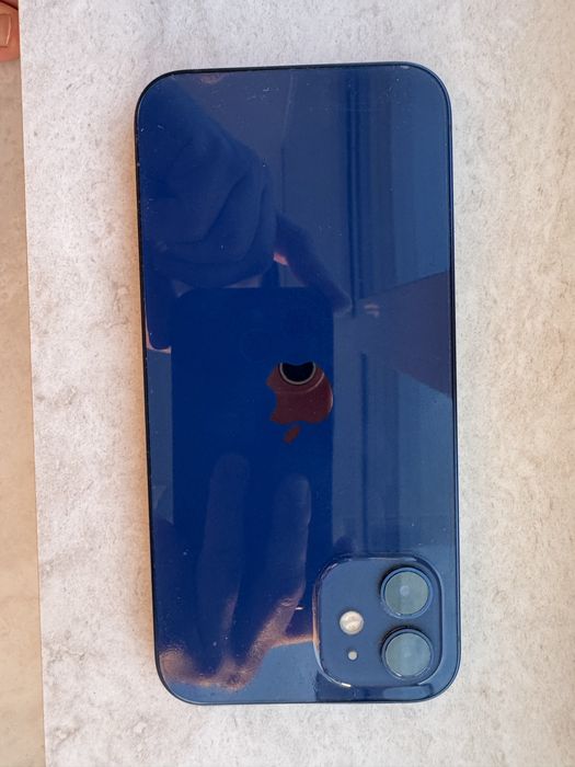 Продам iphone 12