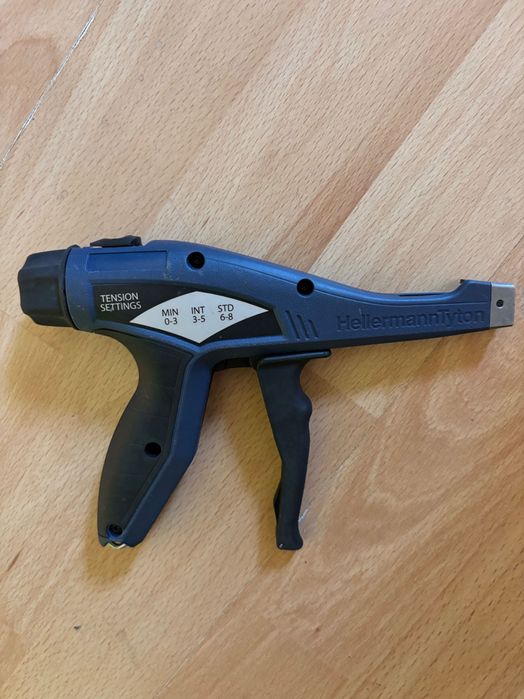 Pistolet do opasek HellermannTyton