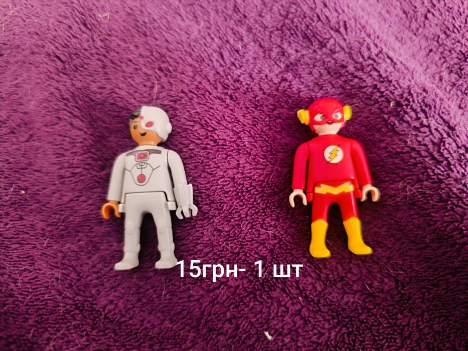 Фігурки кіндери - супер герої