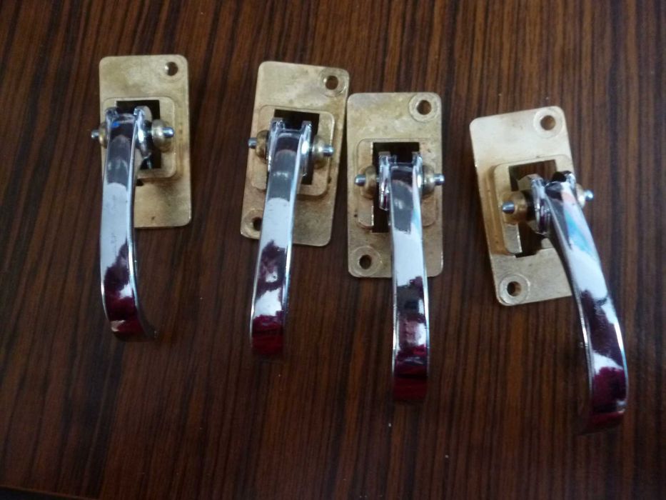 Fiat 125p 126p ,fso, polonez syrena klamka wew +rozeta metal