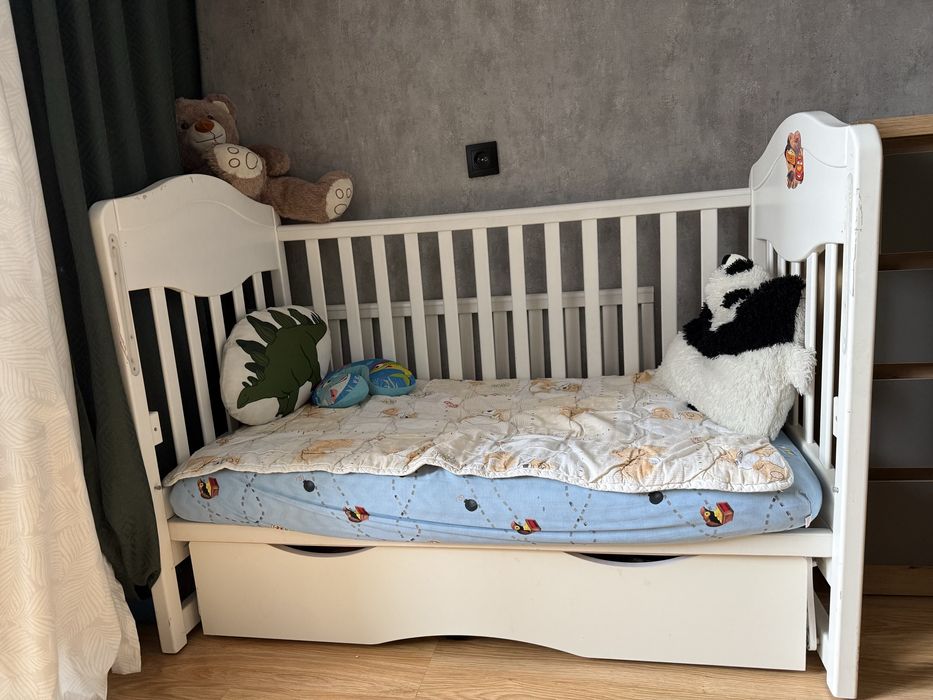 Ліжко дитяче маятникове