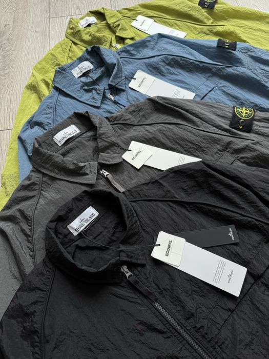 Нейлоновый овершот Stone Island