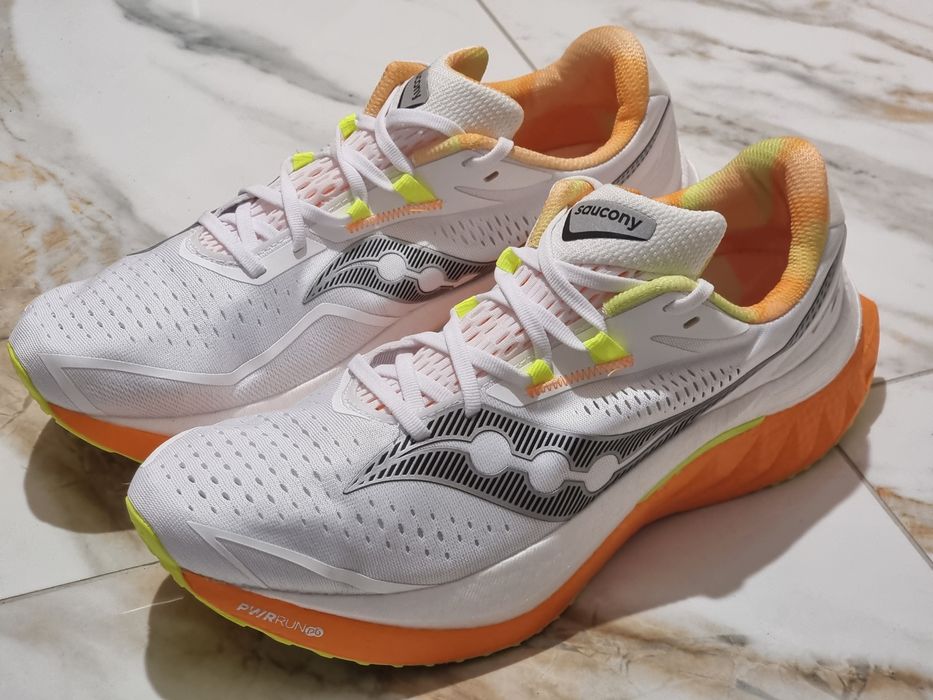Оригінал 100% чоловічі кросівки Saucony Endorphin speed 4  EUR  46