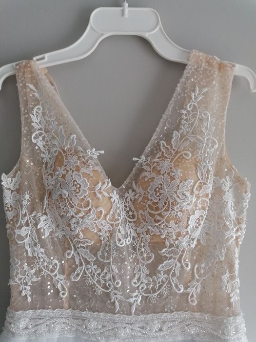 Suknia ślubna tiulowa