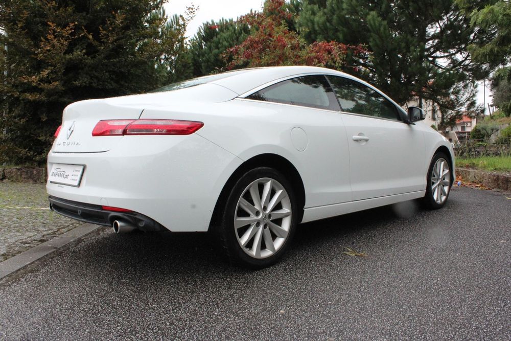 Renault Laguna Coupe 2.0 dCi Dynamique S 4Control
