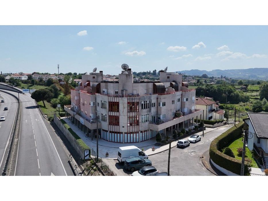 Apartamento T1+1 | Felgueiras — Margaride (Santa Eulália), Várzea, Lagares, Varziela E Moure, Porto
