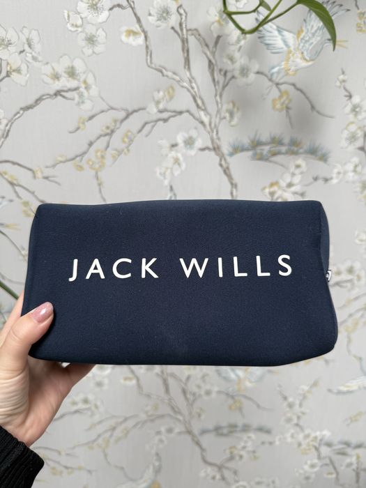 Granatowa kosmetyczka