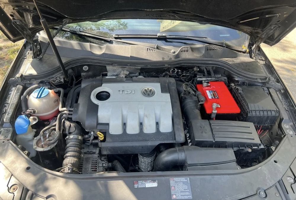 Volkswagen Passat полний привид