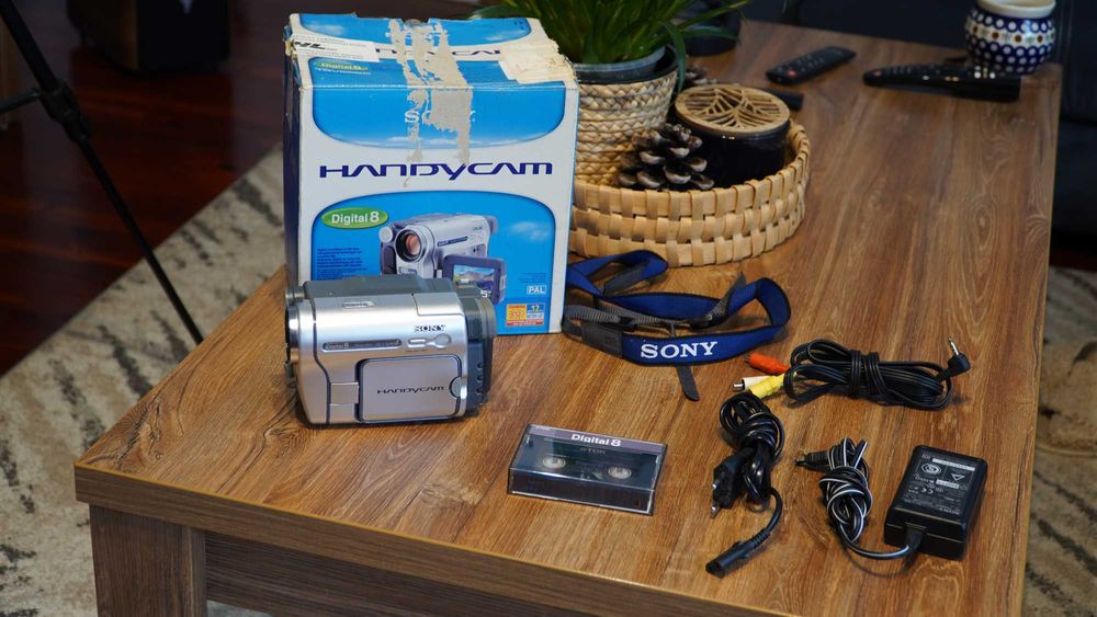 Kamera Sony Digital8 DCR-TRV255E VIDEO8 Super NightShot Retro Sprawna Handycam