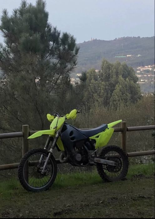 Vendo ou troco rm125