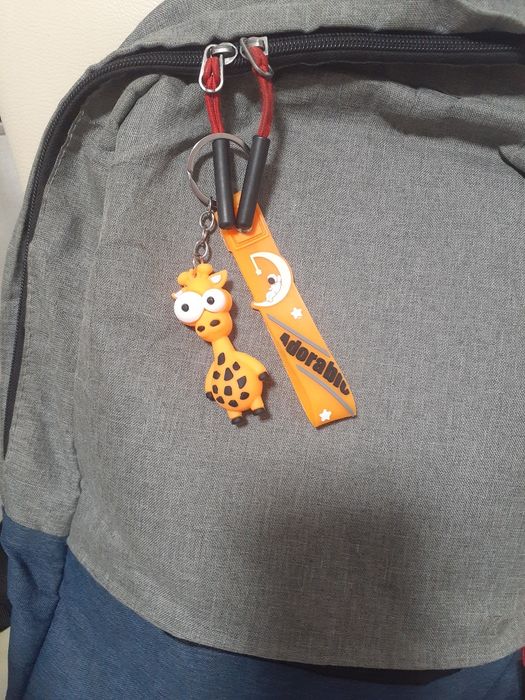 Новый Брелок силикон (жираф глаза)
