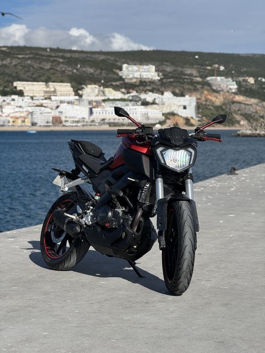Yamaha MT-125 Vermelha