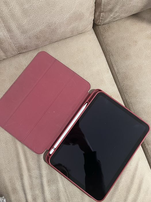 iPad 10ª Geração APPLE (10.9'' - 64 GB - Wi-Fi - Prateado) + Apple Pencil
