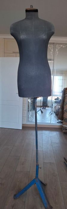 Продаю манекени (жіночі та чоллвічій)