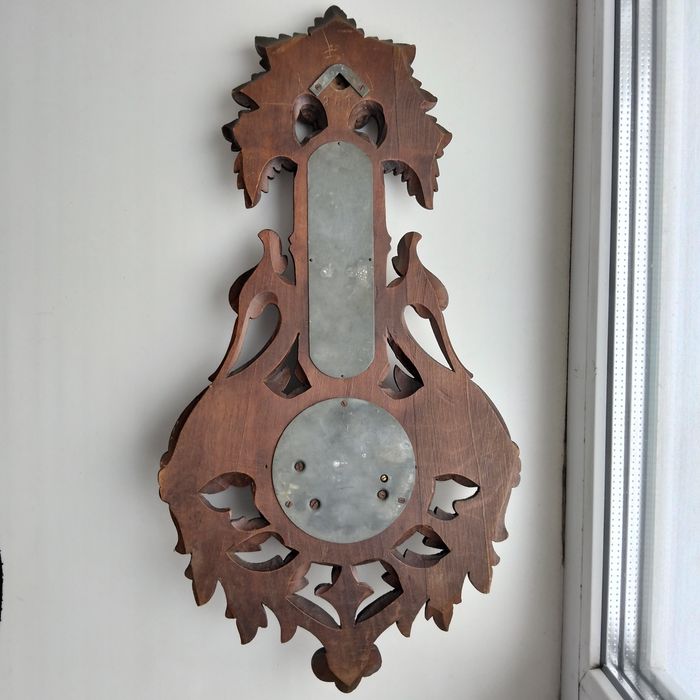 Барометры резные