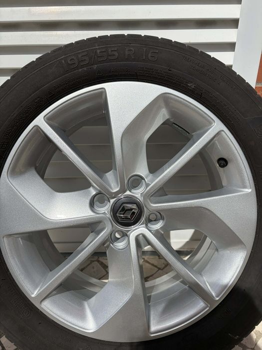 Jante e pneu Renault Clio 4