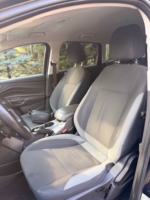 Ford Escape 2014  2.5 160000 рідного!