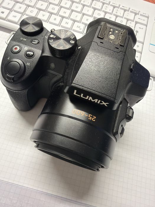 Panasonic Lumix DMC-FZ300