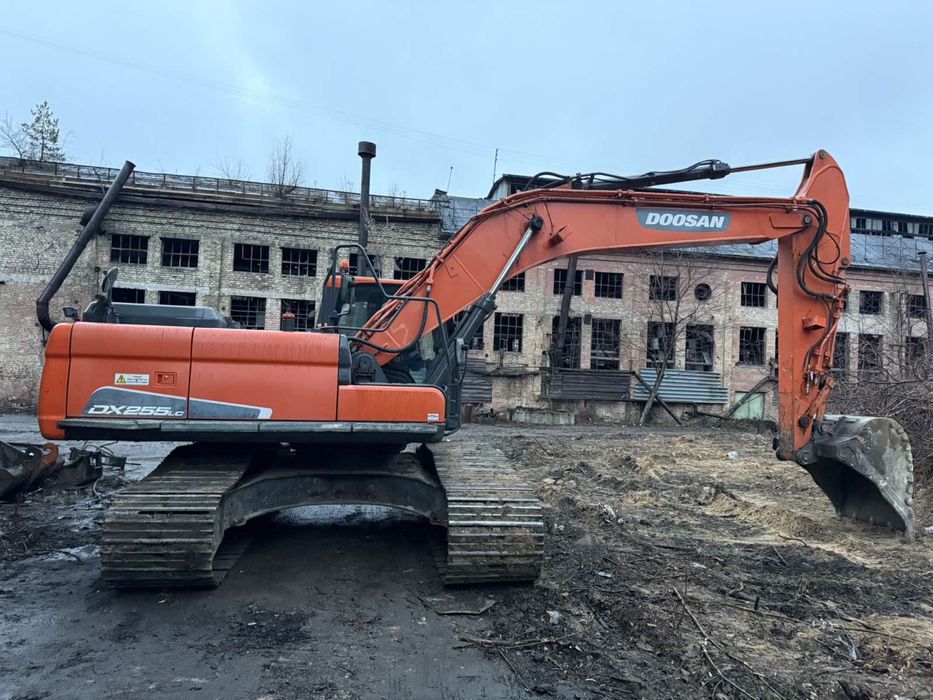 Гусеничний екскаватор Doosan DX255 ls