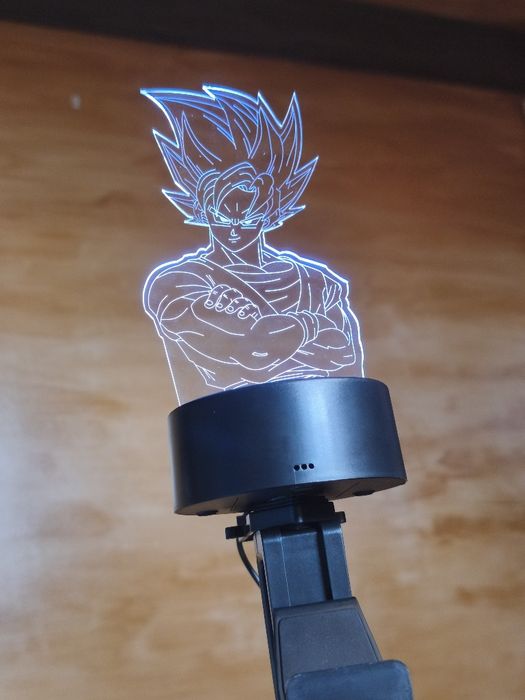 Suporte Comando e Fones  Gaming Led Goku (5 spots & 7 cores)