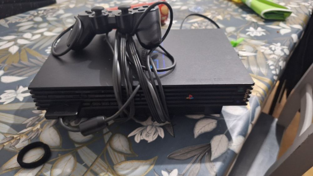 Ps2 original com alguns jogos