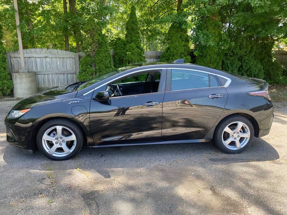 Chevrolet Volt LT      2017