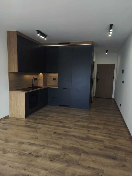 Wynajmę kawalerkę 30 m2, klimatyzacja, balkon