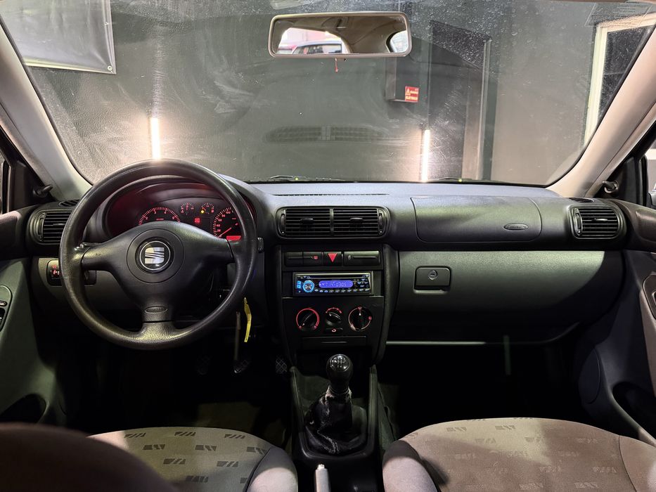 Seat Leon 1.4i                          .