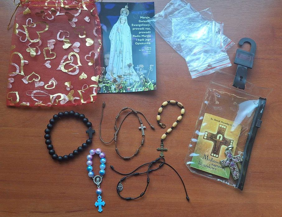 Bransoletki do modlitwy komplet, zestaw 6 szt. dla rodziny lub na prez