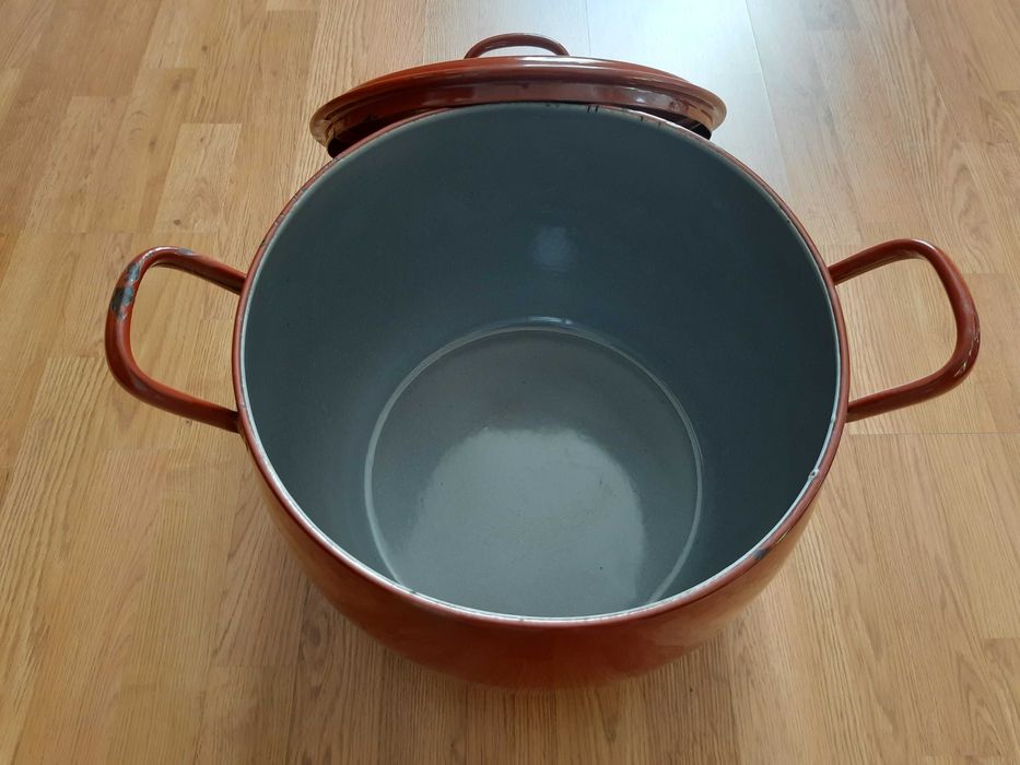 Емальована кастрюля/22L