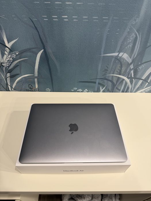 Macbook air m1 8/256