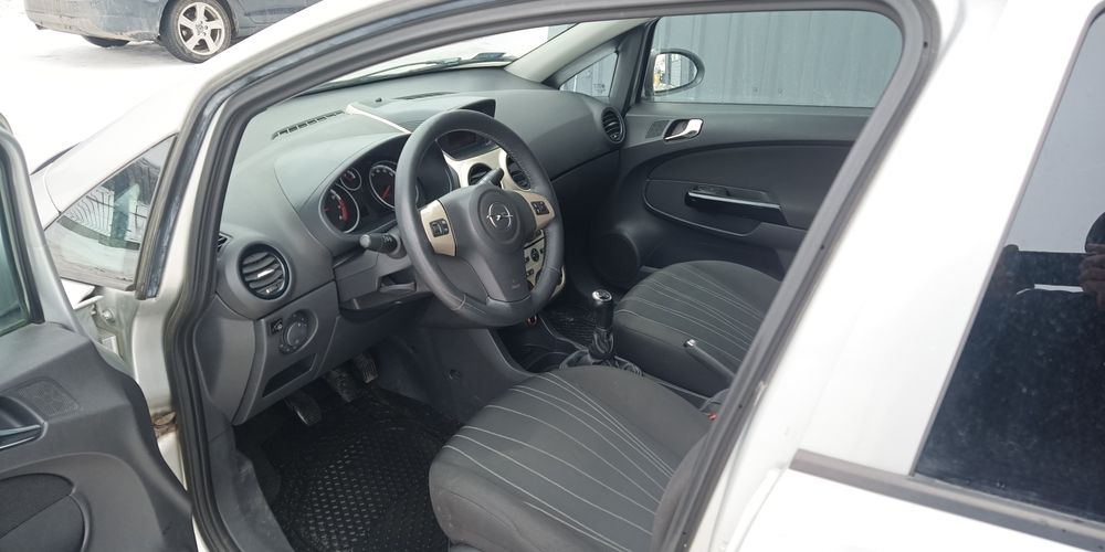 Opel Corsa D 1.2 gaz