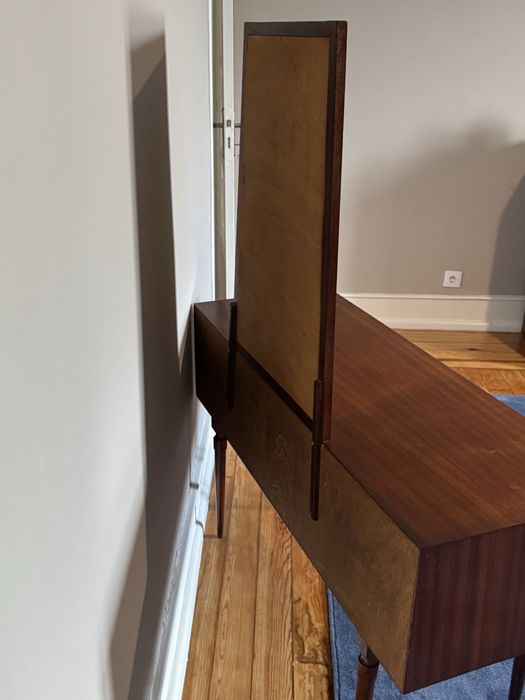 Aparador / Consola Vintage em Madeira Nobre com Espelho