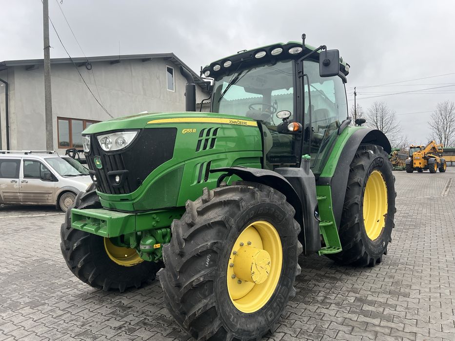 Трактор John Deere 6155R