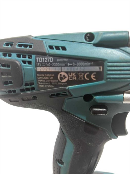 Zakrętarka udarowa Makita TD127D z akumulatorem
