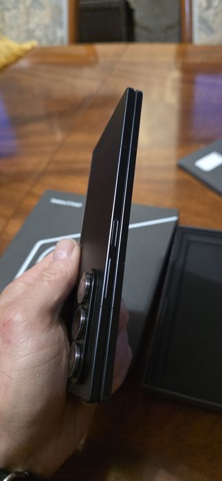Продам Samsung Galaxy Fold 7,